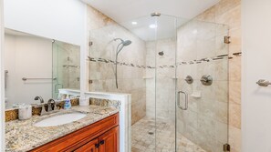 Unclassified image, 5 of 23, button