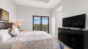 9 bedrooms, free WiFi, bed sheets - Coastal Paradise Awaits: Luxurious Beachside House with Top-Notch Amenities (Marco Island)