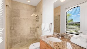 Unclassified image, 3 of 41, button - Coastal Paradise Awaits: Luxurious Beachside House with Top-Notch Amenities (Marco Island)