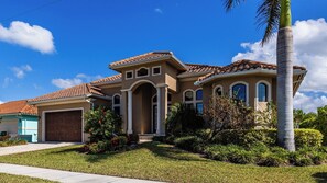 Unclassified image, 4 of 27, button - Your Island Getaway Awaits (Marco Island)