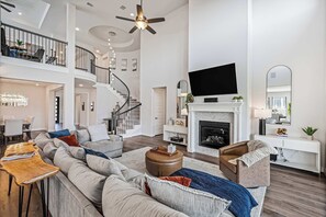 TV, fireplace, stereo, offices