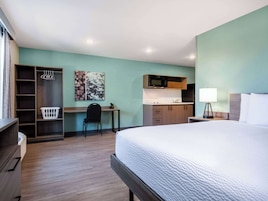 Desk, laptop workspace, free WiFi, bed sheets