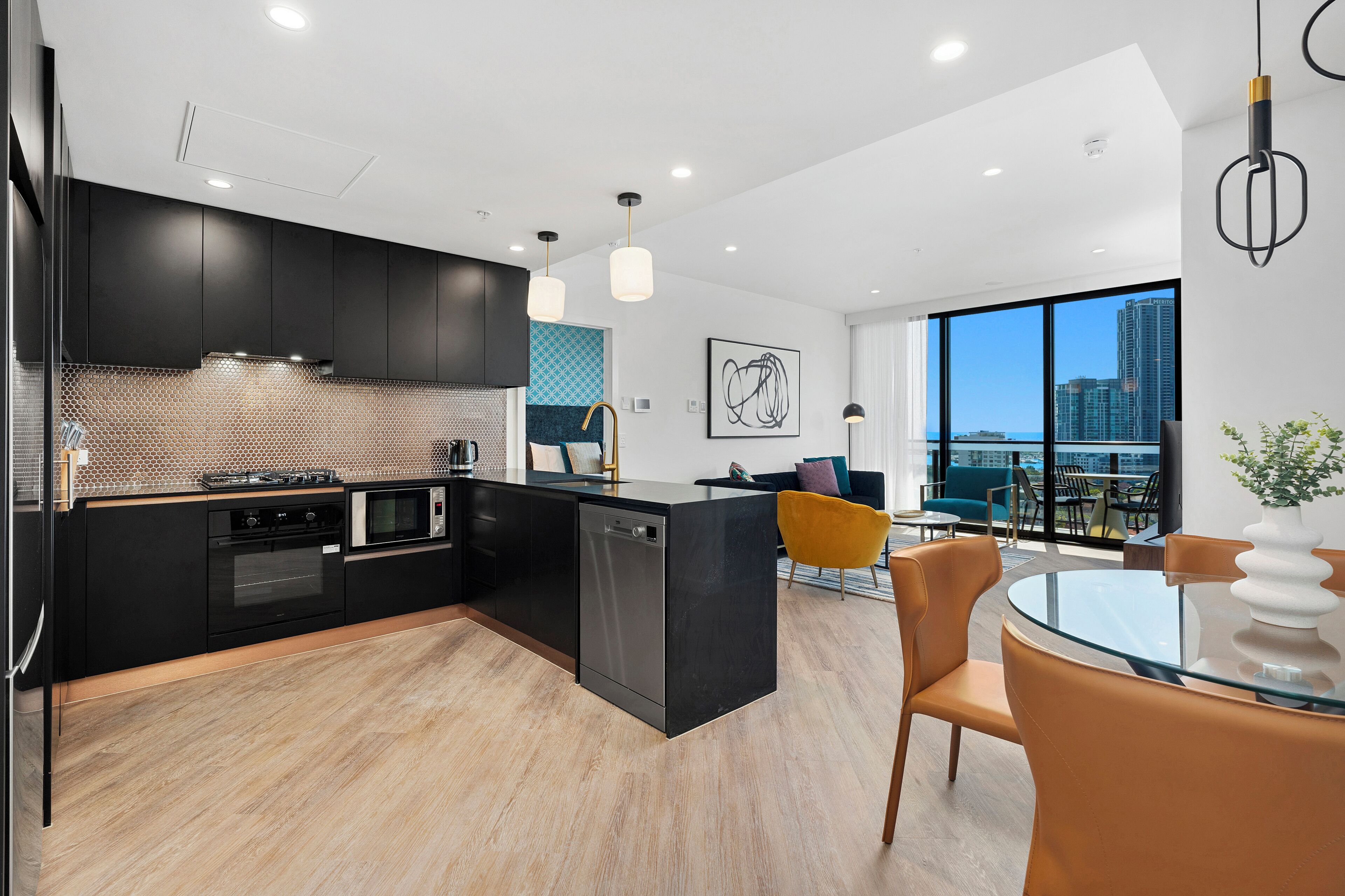 Room, 2 Bedrooms (Skyline Water View) | Private kitchen