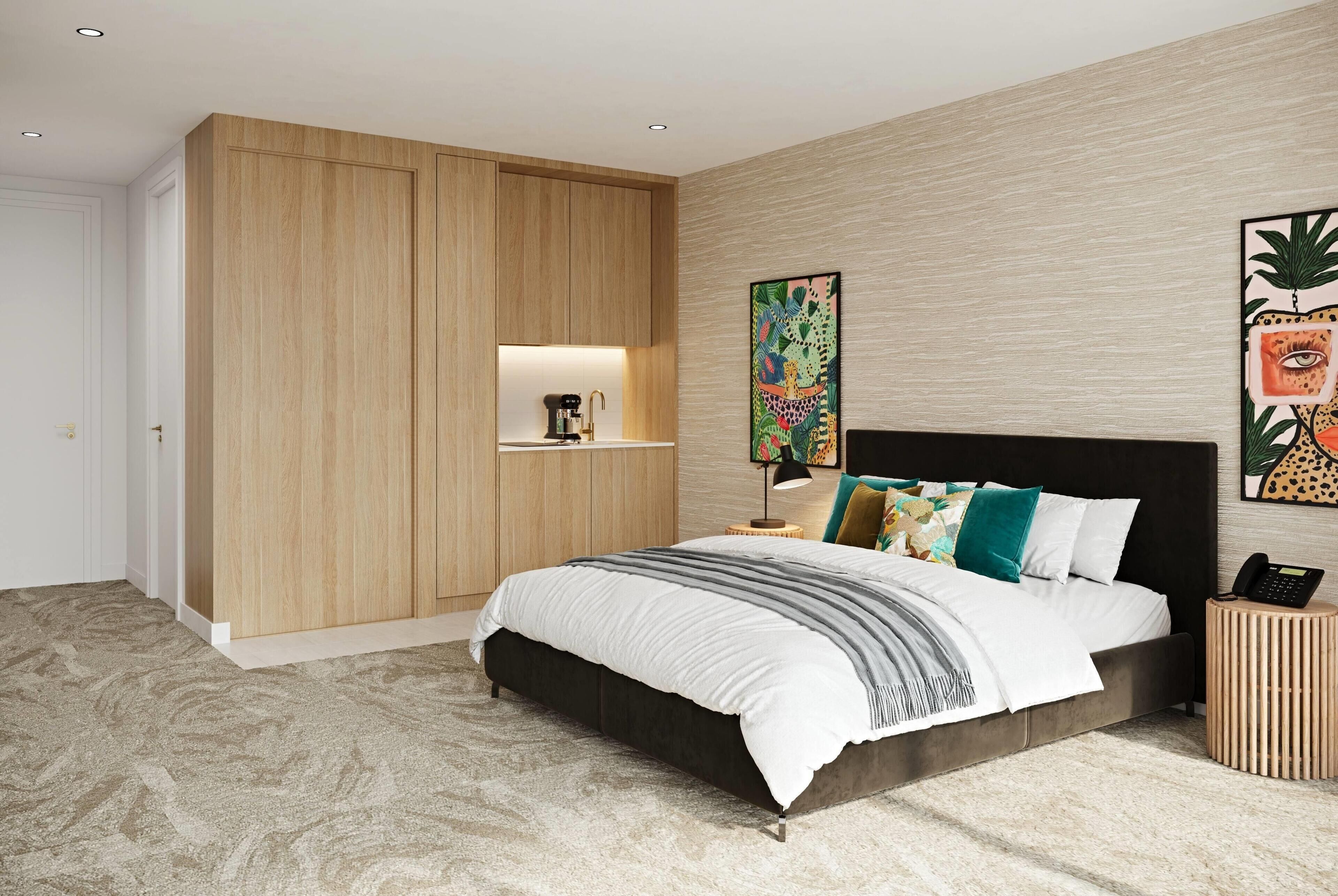 Hotel Deluxe King Room | Individually furnished, desk, soundproofing, rollaway beds