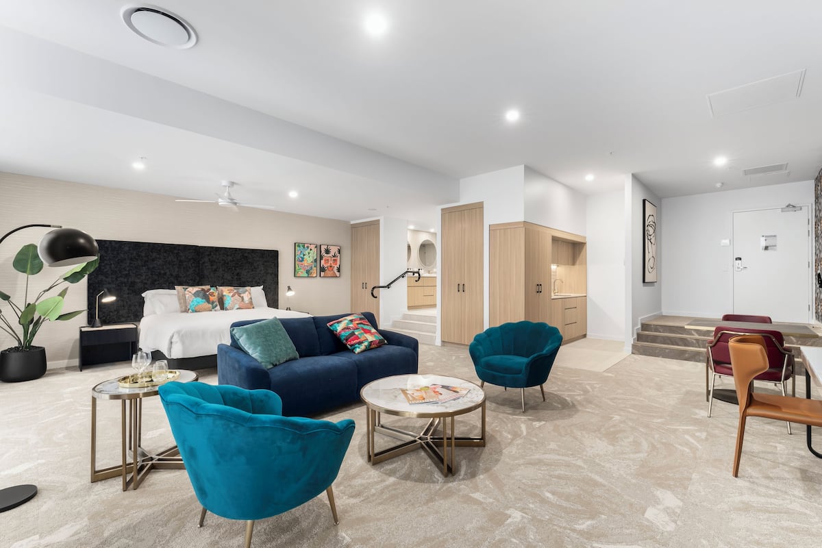 Deluxe King Suite | Individuell eingerichtet, Schreibtisch, schallisolierte Zimmer