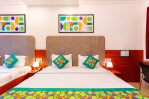 Premium-Zimmer | Schreibtisch, Verdunkelungsvorhänge, Bügeleisen/Bügelbrett, Bettwäsche