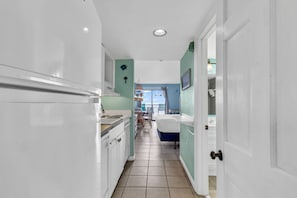 1 bedroom, iron/ironing board, bed sheets - Bluewater Resort 306 (Myrtle Beach)
