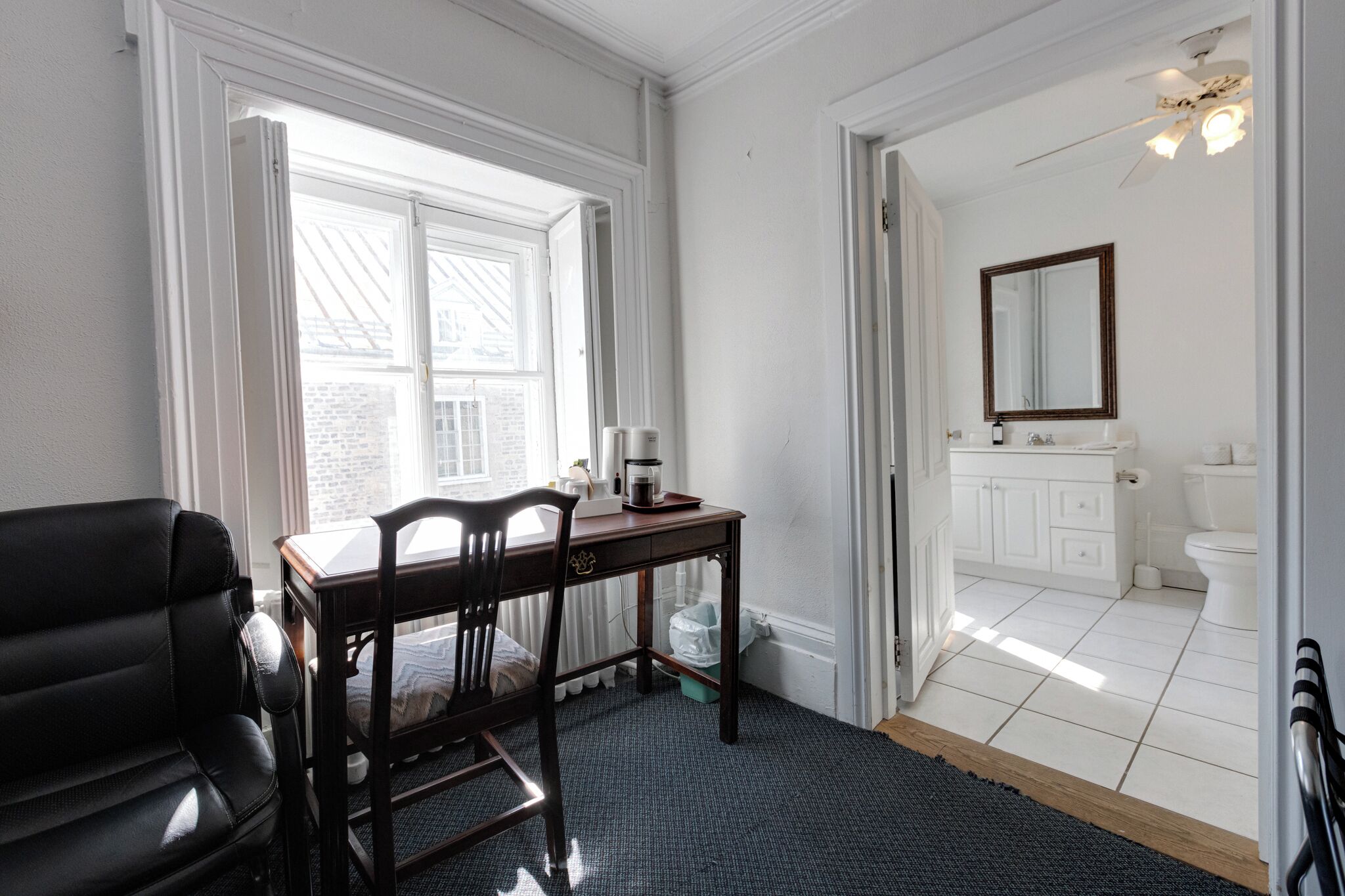 Photo - Comfort Room - Hotel Le Cavalier by M11