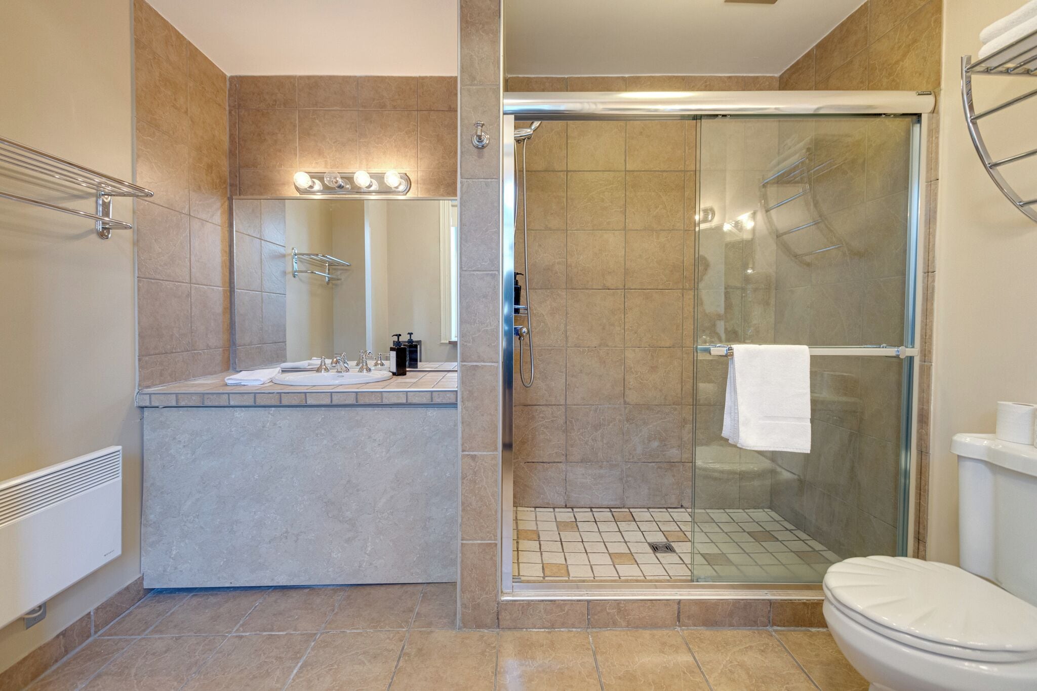 Photo - Comfort Room - Hotel Le Cavalier by M11