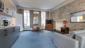 Quarto superior | Vista para o pátio
