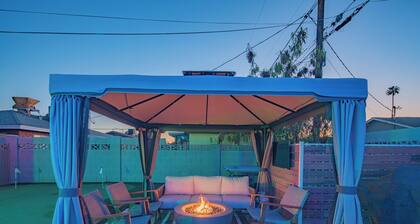 Old Town RGB Forest Bar With Pool, Golf, Spa, Fire Pit, Hot Tub, Gazebo, Sauna