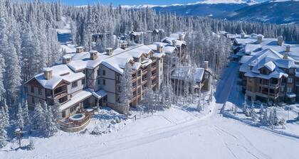 Incredible Ski in Ski out Peak 8