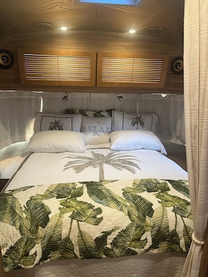 2 chambres, bureau, Wi-Fi, draps fournis