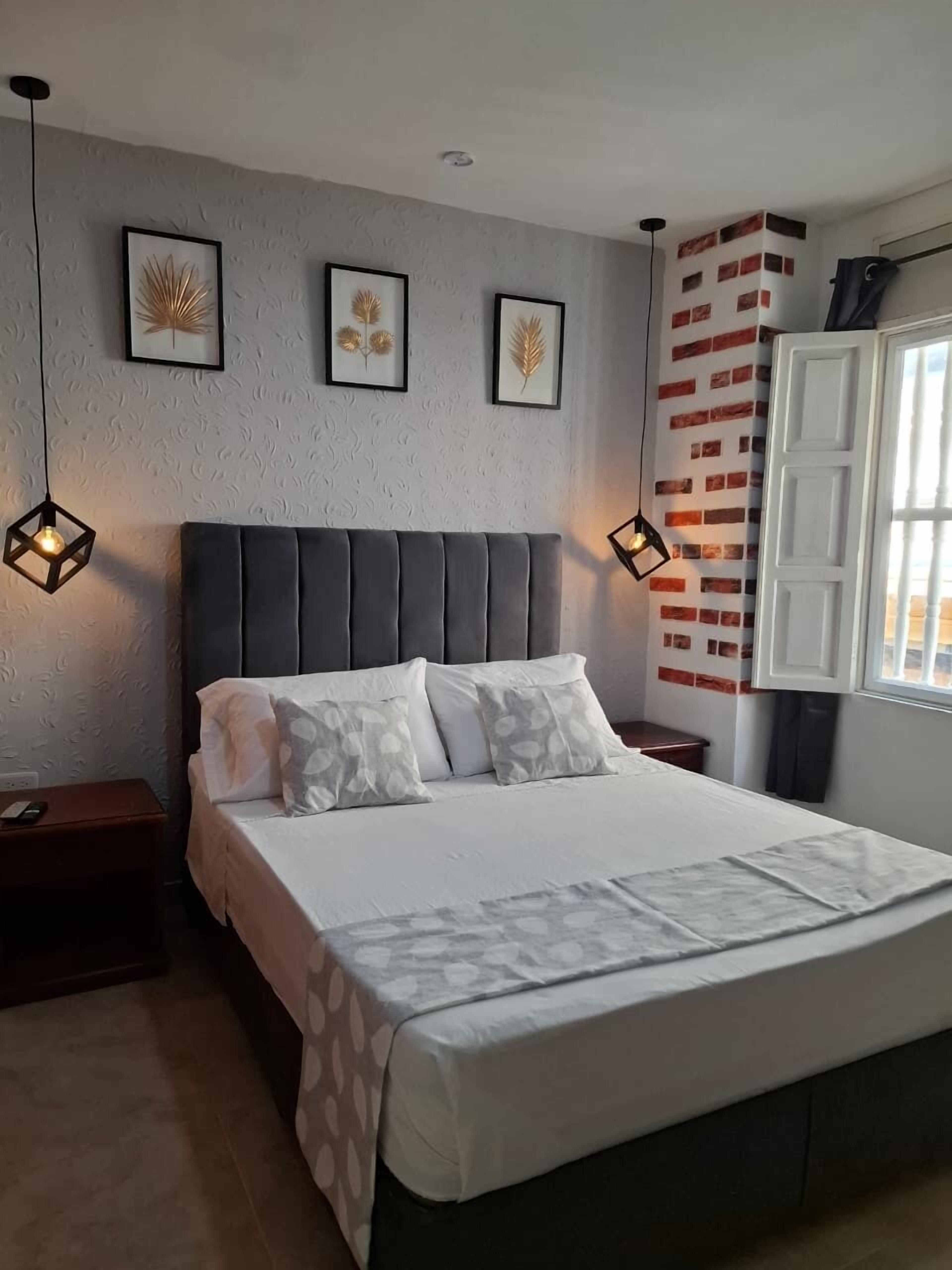 Doppia Standard | Minibar, Wi-Fi gratuito, lenzuola