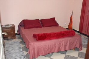 3 chambres, bureau, fer et planche à repasser, Wi-Fi