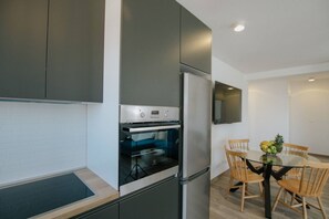Frigorifero, microonde, forno, lavastoviglie
