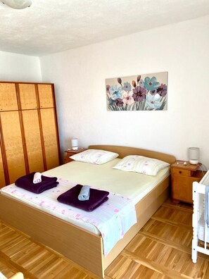 2 Schlafzimmer, Internetzugang, Bettwäsche