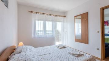 1 camera, ferro/asse da stiro, Wi-Fi, lenzuola