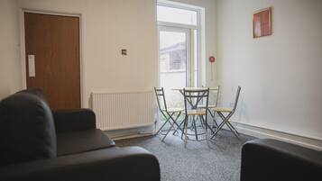 Shared Dormitory, 1 Bedroom, City View | Interior