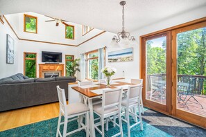 Dining - Lake Home on Pokegama w/dock, sauna, game room. (Harris Township)