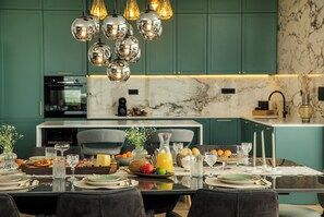 Dining - NEW! Luxury villa Colorful with 60 sqm heated pool, 6 rooms, sauna, jacuzzi (Zmijavci)