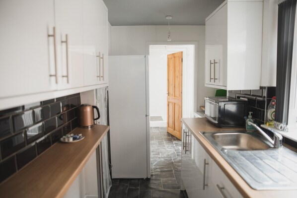 Shared Dormitory, 1 Bedroom, City View | Interior - Room in Guest Room - Spacious Double Room in Leicester (Leicester)