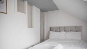 Shared Dormitory, 1 Bedroom, City View | 1 bedroom - Room in Guest Room - Spacious Double Room in Leicester (Leicester)
