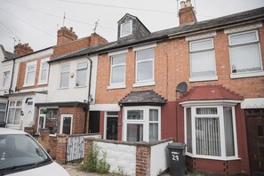 Shared Dormitory, 1 Bedroom, City View | Interior - Room in Guest Room - Spacious Double Room in Leicester (Leicester)