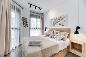 2 bedrooms, iron/ironing board, WiFi, bed sheets