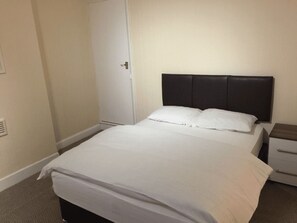 Shared Dormitory, 1 Bedroom, City View | 1 bilik tidur 