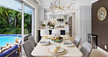 Bright & Modern Villa with Private Pool in Fort Lauderdale
