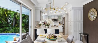 Bright & Modern Villa with Private Pool in Fort Lauderdale