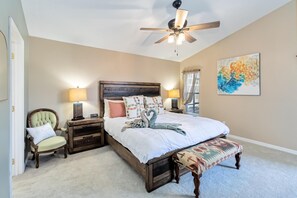 4 bedrooms, iron/ironing board, WiFi, bed sheets
