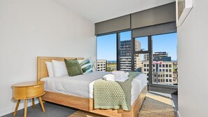 2 bedrooms, desk, free WiFi, bed sheets - Lumina Bluewater Retreat (Melbourne)