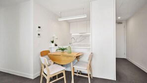 Dining - Lumina Bluewater Retreat (Melbourne)