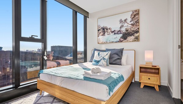 2 bedrooms, desk, free WiFi, bed sheets - Lumina Bluewater Retreat (Melbourne)