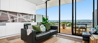 Stylish Urban Retreat Prime Location