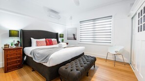 3 bedrooms, desk, free WiFi, bed sheets