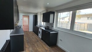 Shared Dormitory, 1 Bedroom, City View | Interior - Room in Guest Room - Comfortable Double Room in Leicester (Leicester)