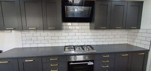 Shared Dormitory, 1 Bedroom, City View | Interior - Room in Guest Room - Comfortable Double Room in Leicester (Leicester)