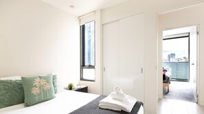 2 habitaciones, escritorio, wifi gratis y ropa de cama 