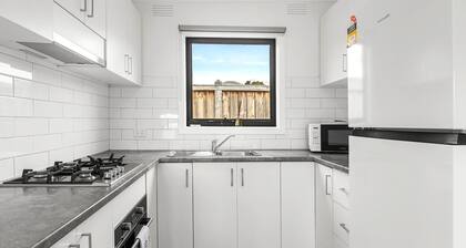 Rosebud Beachfront Haven Coastal Bliss Four