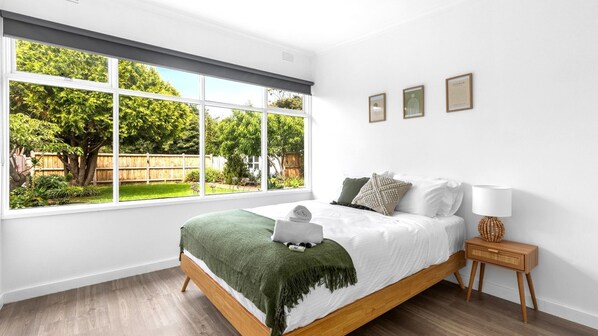 2 bedrooms, desk, free WiFi, bed sheets