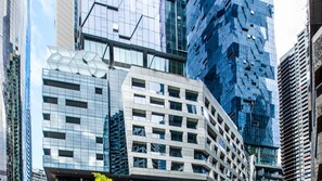 Exterior - Sky High Serenity  Level 66, Docklands, Melbourne (Melbourne)