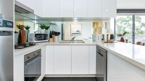 Fridge, microwave, oven, stovetop