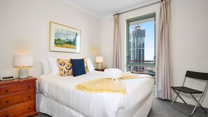 3 bedrooms, desk, free WiFi, bed sheets