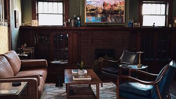 Una Smart TV, una biblioteca de música