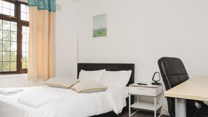 Slaapzaal, 1 slaapkamer, uitzicht op de stad