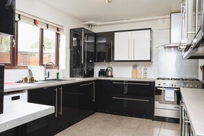 Shared Dormitory, 1 Bedroom, City View | Interior