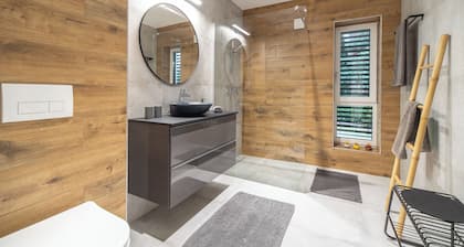 Peter's Lucky Home: Stylish design apartment with sun terrace on Lake Balaton
